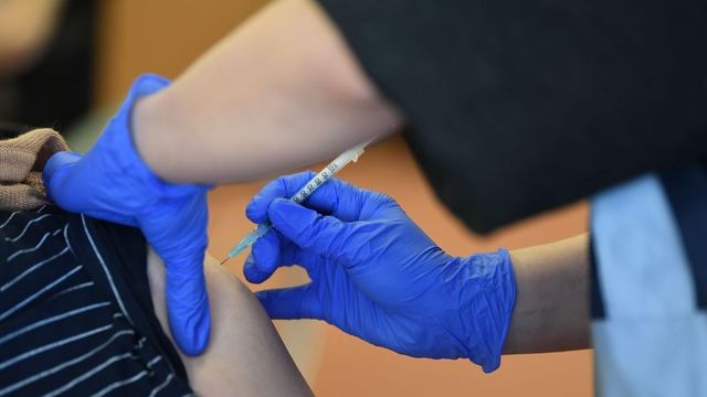 Lékový ústav eviduje 70 možných nežádoucích účinků očkování proti covidu