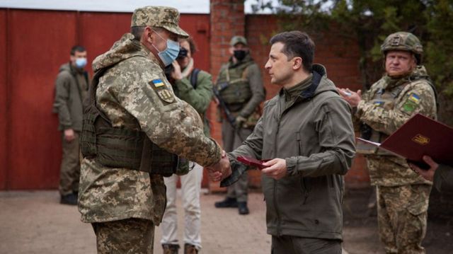 Președintele Ucrainei cere ca țara sa să fie primită în NATO și UE: „Nu putem sta la nesfârșit în sala de așteptare”