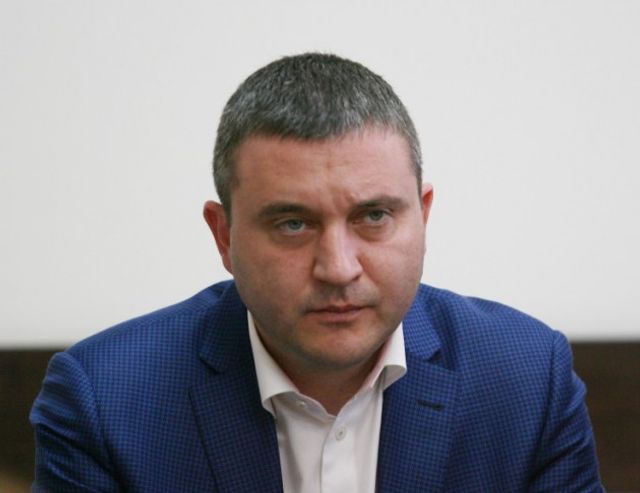 Партиите ще връщат изплатените им в повече субсидии