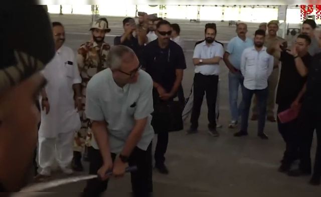 Watch: Omar Abdullah Plays Cricket With People Displaced By Pak Shelling