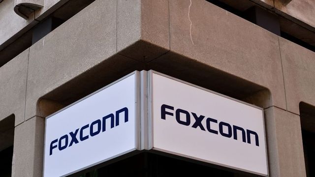Foxconn Signs Rs 1,600 Crore Deal To Set Up Plant In Tamil Nadu
