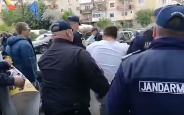 Parchetul Militar s-a autosesizat în legătură cu intervenția jandarmilor la mitingul din Topoloveni