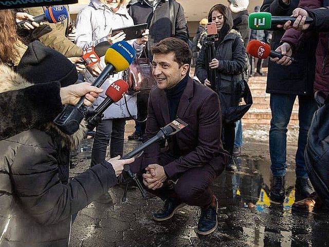 Чешское радио извинилось за заголовок в статье о Зеленском