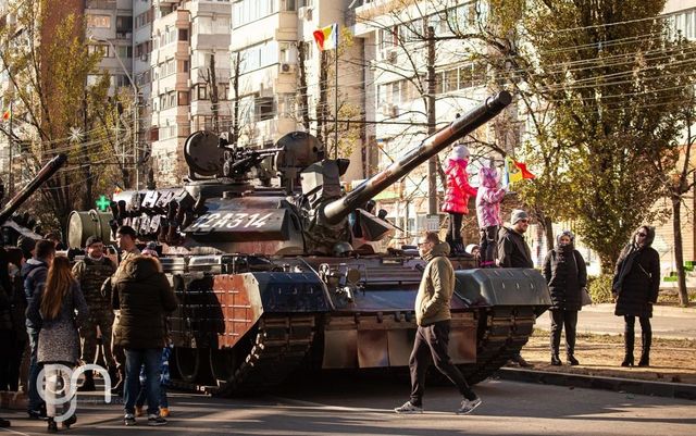 Un tanc s-a defectat la parada de 1 Decembrie de la Galați și a blocat circulația în centrul orașului