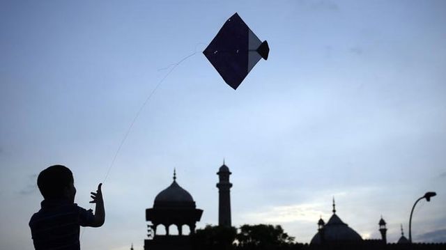 28-yr-old engineer dies after sharp kite string slits his throat in Delhi