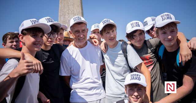 Přijímám omluvu toho pána, oznámil Babiš