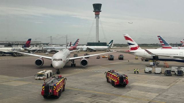 Virgin Atlantic And British Airways Passenger Planes Clip Wings At London’s Heathrow Airport