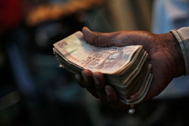 Rupee Rises by 26 Paise to 70.88 Against Dollar in Early Trade