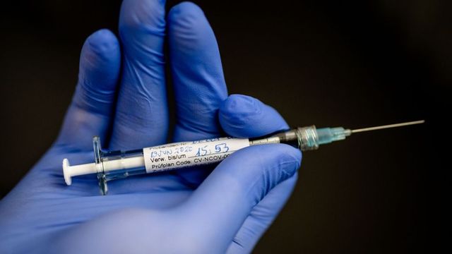 Primul vaccin românesc împotriva coronavirusului ar putea apărea pe piață anul viitor