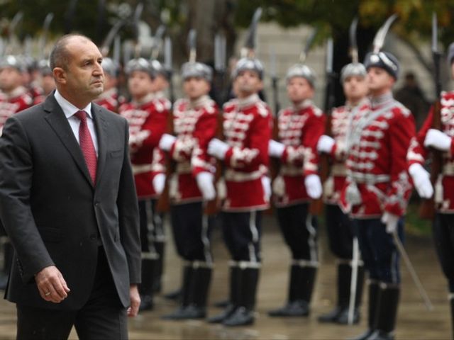 Румен Радев: Президентската институция все по-уверено задава политическия дневен ред