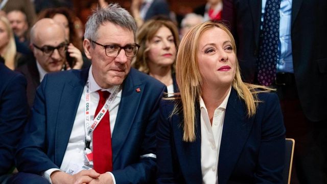 Meloni: “Per Landini sono una cortigiana, mi dà della prostituta”