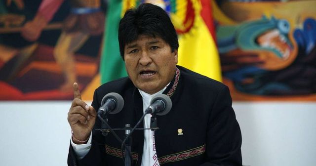 Kiskorúval folytatott kapcsolattal vádolják a korábbi bolíviai elnököt