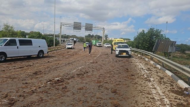 Un misil de Yemen cae cerca del aeropuerto de Tel Aviv y causa seis heridos