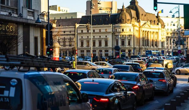 Mâine încetează valabilitatea polițelor RCA emise de compania Euroins