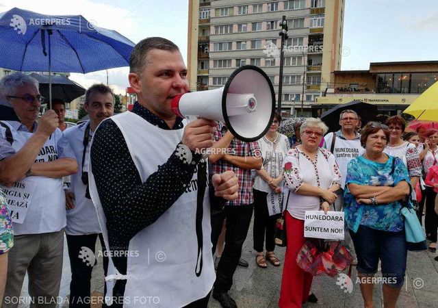 Hunedoara: Sindicatul Solidaritatea solicită sprijinul Președinției, Guvernului și SRI