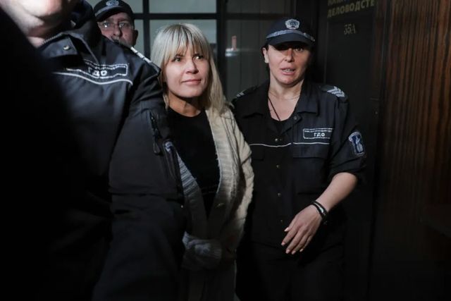 Elenei Udrea i s-a făcut rău în penitenciar și a fost dusă de urgență la Spitalul Județean Ploiești