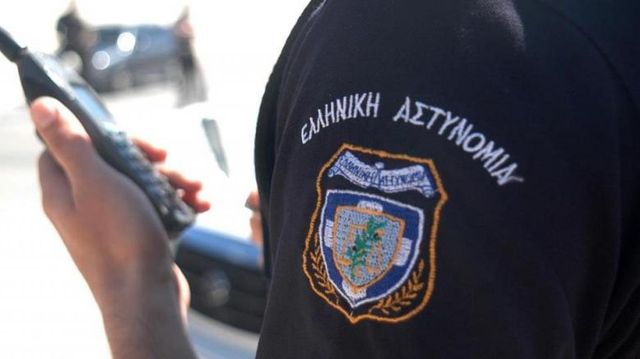 Poliția din Grecia a descoperit peste 40 de migranti intr-un camion frigorific