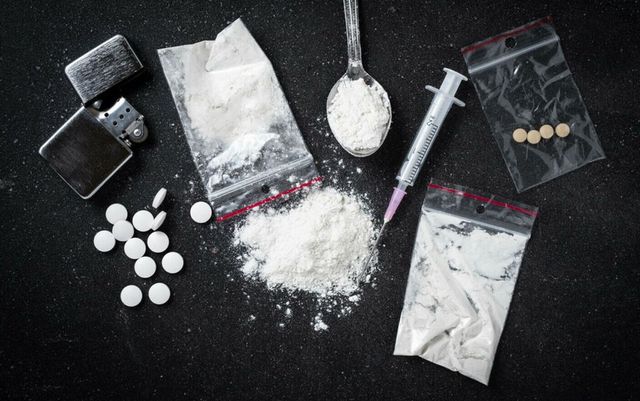 Vor fi introduse 6 noi substanțe pe lista drogurilor de mare risc