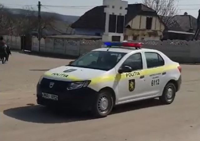 Un biciclist beat s-a izbit într-o mașină a Poliției la Soroca