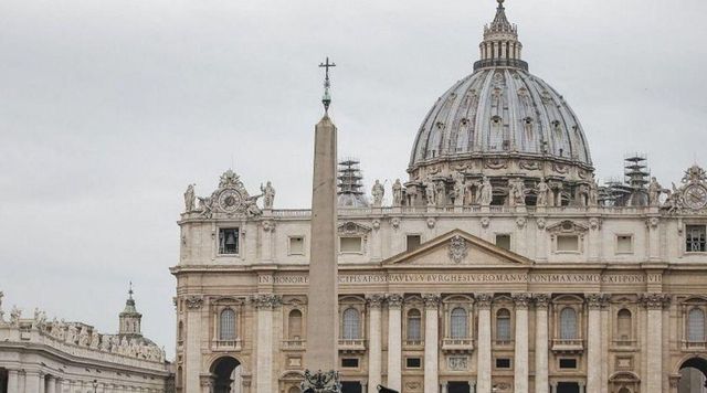 Vaticano, uomo si denuda nella Basilica di San Pietro