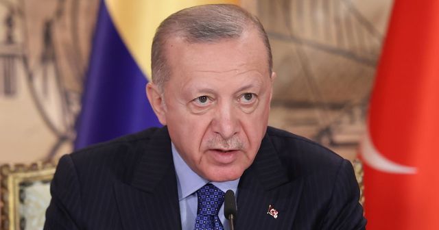 Erdoğan telefonon tárgyalt a svéd és finn vezetőkkel, és közölte a feltételeit
