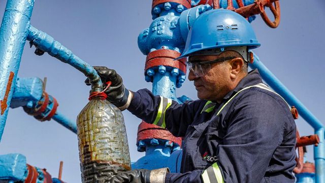 Prezzi del petrolio in calo in Asia dopo rialzo produzione Opec+
