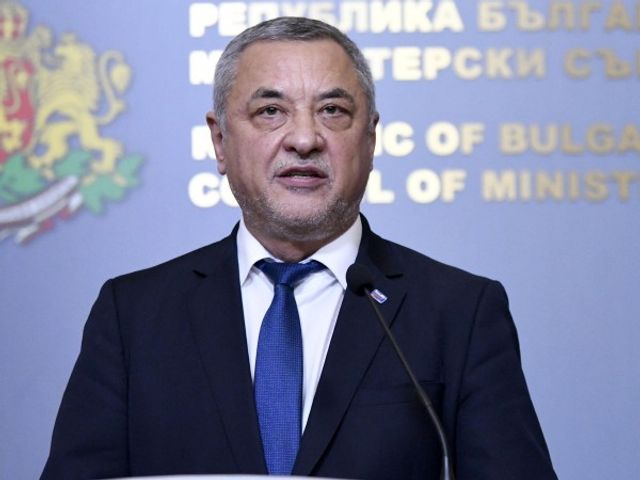 Валери Симеонов упражни правото си на вот