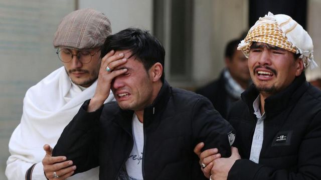 Afghanistan senza pace, attentato fa 27 morti a Kabul