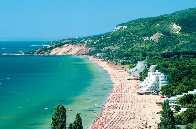 Majoritatea hotelurilor din stațiunea Sunny Beach din Bulgaria se închid