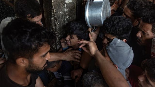 Israele, Netanyahu approva la ripresa immediata degli aiuti umanitari nella Striscia di Gaza