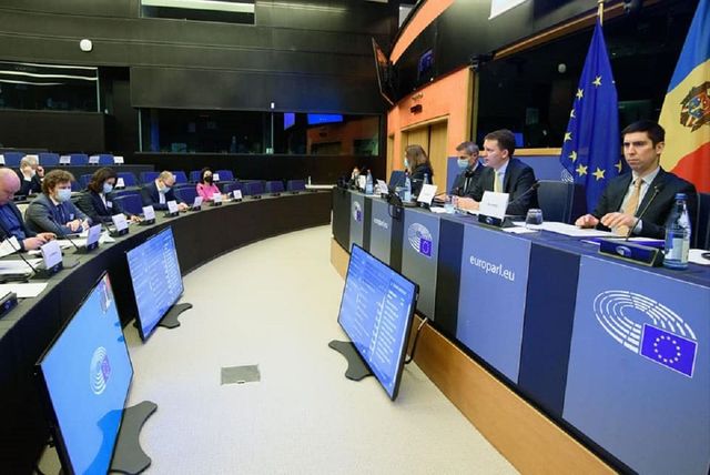 Comitetul Parlamentar de Asociere UE-Moldova cere statut de țară candidată la UE pentru R. Moldova