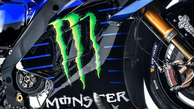 MotoGP, la Yamaha di Valentino Rossi e Maverick Vinales alza il velo a Sepang