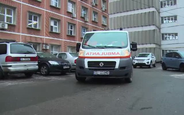 Ambulanță implicată într-un accident rutier la Sibiu