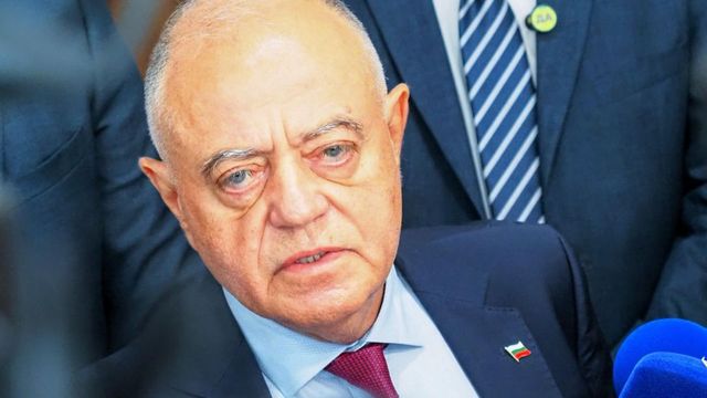МЕЧ не очакват правителството да падне и след петия вот на недоверие
