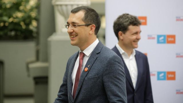 Rafila ii raspunde lui Vlad Voiculescu: ,,Nu am pierdut niciun ban, iar cele 27 de spitale se vor face si cu bani de imprumut