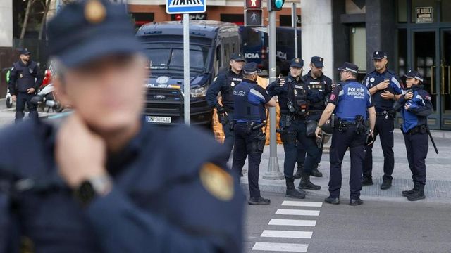 Gravissimo attentato a ex leader del Pp catalano in Spagna