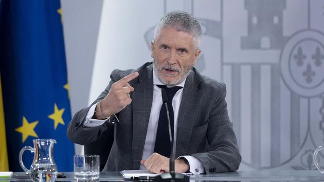 Marlaska culpa a “discursos como los de Vox” de los altercados en Torre Pacheco contra inmigrantes