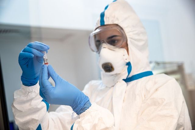 Regina Maria extinde capacitatea de procesare a testelor pentru depistarea noului coronavirus până la 700 de teste pe zi