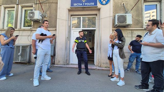 Andrei Jianu, polițistul care a intervenit în atacul rasist din Capitală asupra unui livrator străin, a fost premiat cu salariu de merit