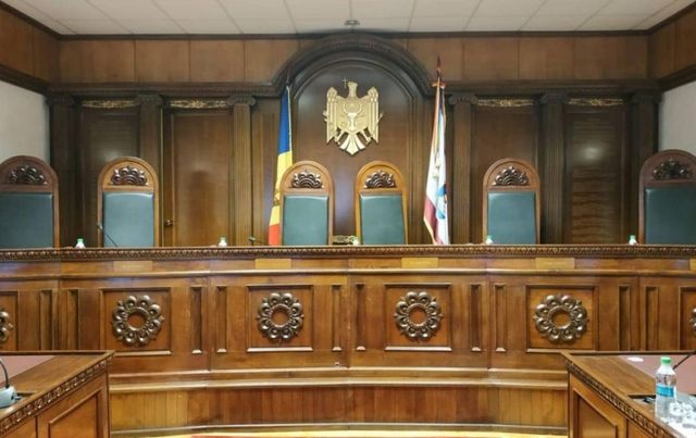 Признанные в Молдове юристы предлагают реформировать Конституционный суд