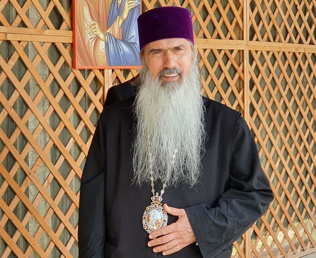 ÎPS Teodosie vrea să-și angajeze avocați pentru a putea ține pelerinajul la peștera Sf. Andrei