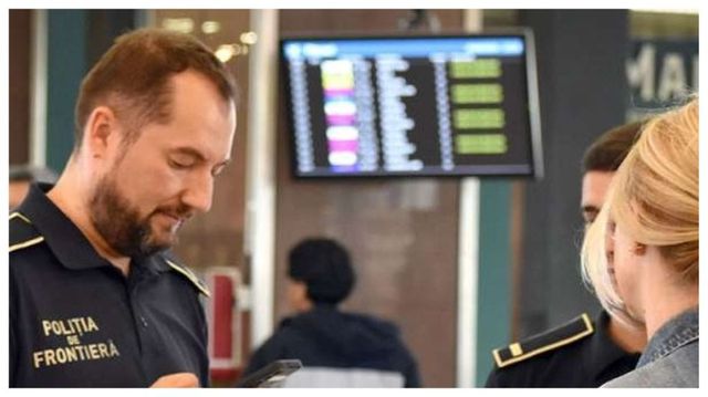 Sute de moldoveni au rămas fără buletine de identitate…