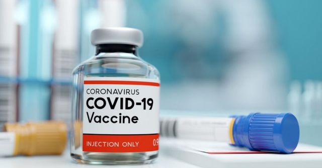 Vakcína na koronavirus od společnosti AstraZeneca je prý účinná z 90 procent