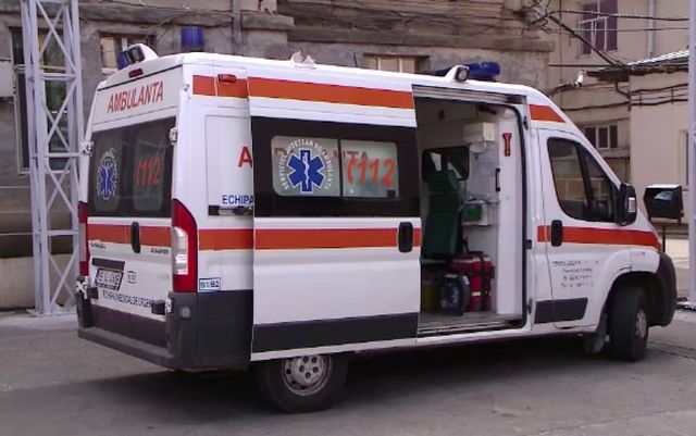 Opt copii din tabăra sportivă de la Odobești au ajuns de urgență la spital