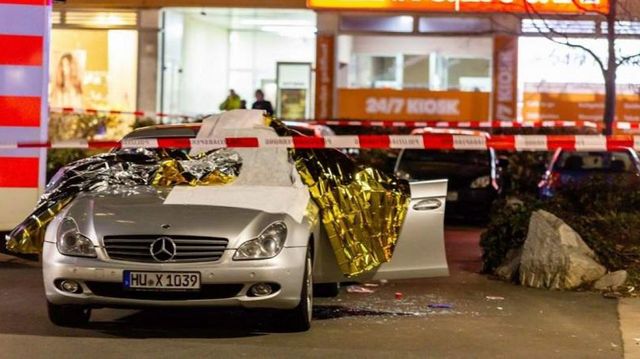 Dublu atac sângeros în Germania: Nouă oameni au fost uciși, în apropiere de Frankfurt