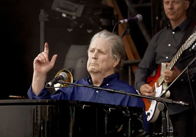 Muere Brian Wilson, alma de los Beach Boys