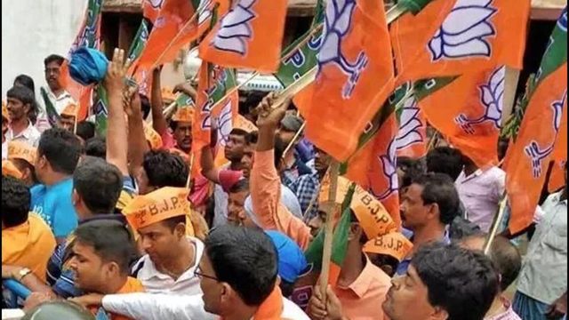 BJP, Congress Workers Clash, Pelt Stones In Bihar Over Derogatory Remarks Against PM Modi