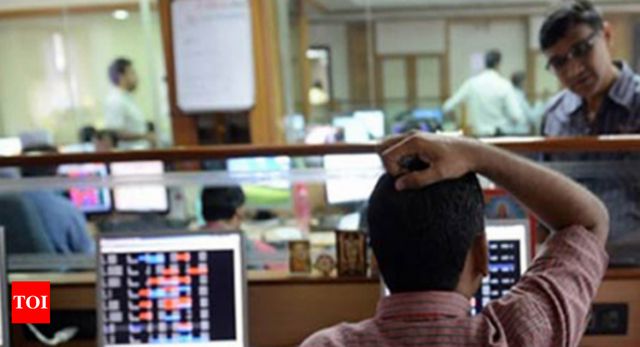 Sensex crashes 642 points as crude oil woes persist