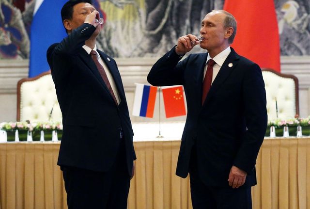 Vladimir Putin cere cooperarea Chinei în domeniul inteligenței artificiale