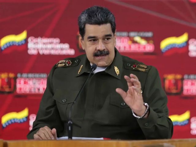 Președintele Venezuelei le cere femeilor să facă șase copii